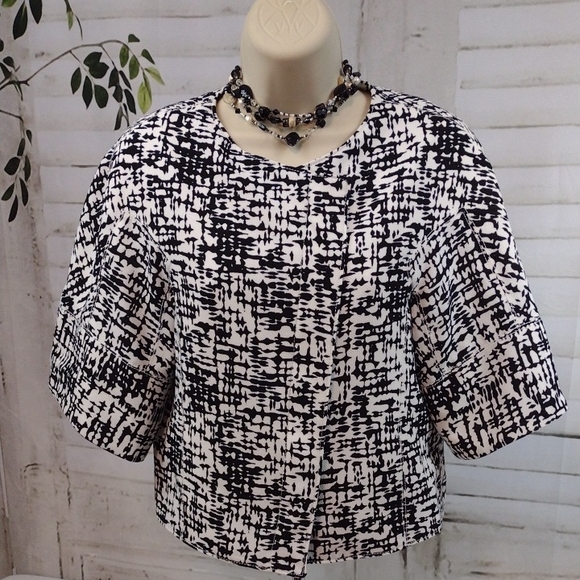 Kenneth Cole Reaction Monochrome Patterned Blazer Size 2 - Picture 1 of 10